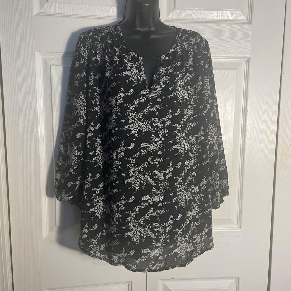Monday Fun Floral Shirt Women 1X Black White Semi Sheer‎ Whimsigoth Flowy Blouse